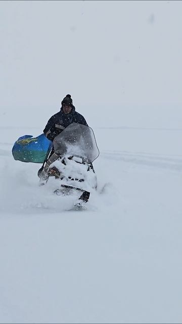 Обычный выходной десантника. А как вы отдыхаете зимой?