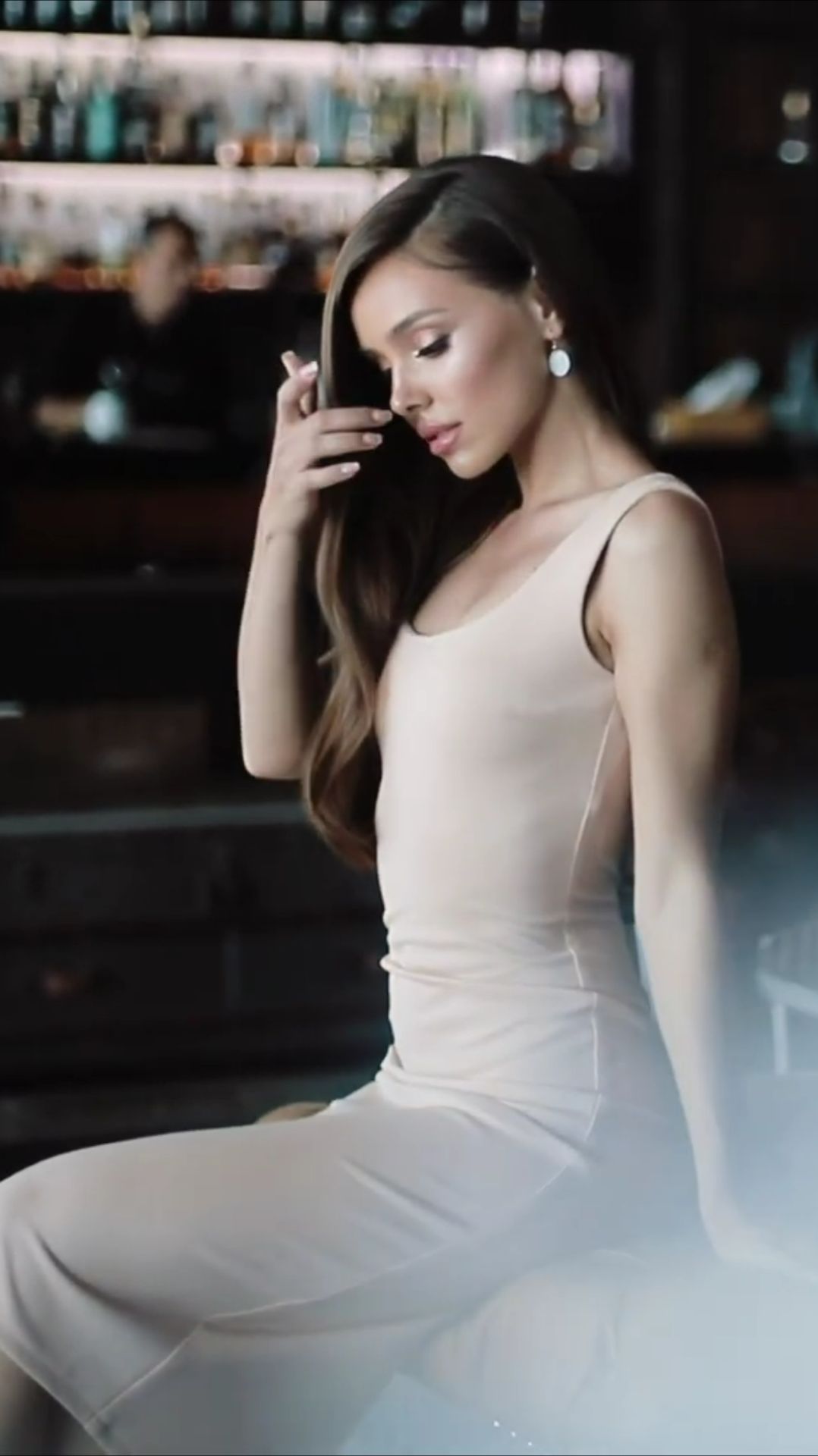 THE MONOBEAT - IN AND OUT OF LOVE [MUSICHUB]