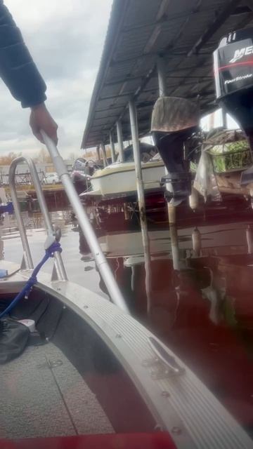 Одиночный спуск лодки