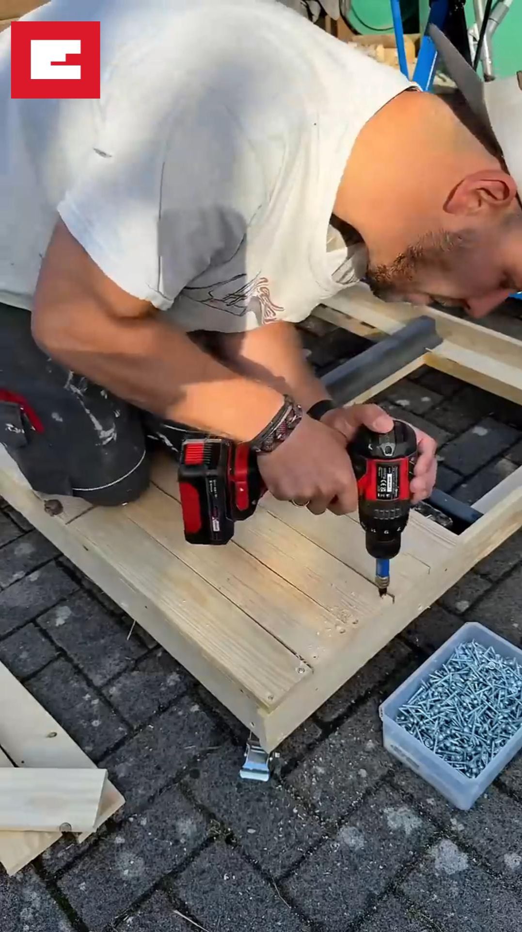 Einhell Новый дизайн и функционал основания зонта от солнца.