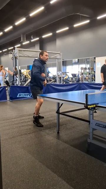 Боксерская тренировка начинается и заканчивается с партий в настольном теннисе #бокс #школабокса