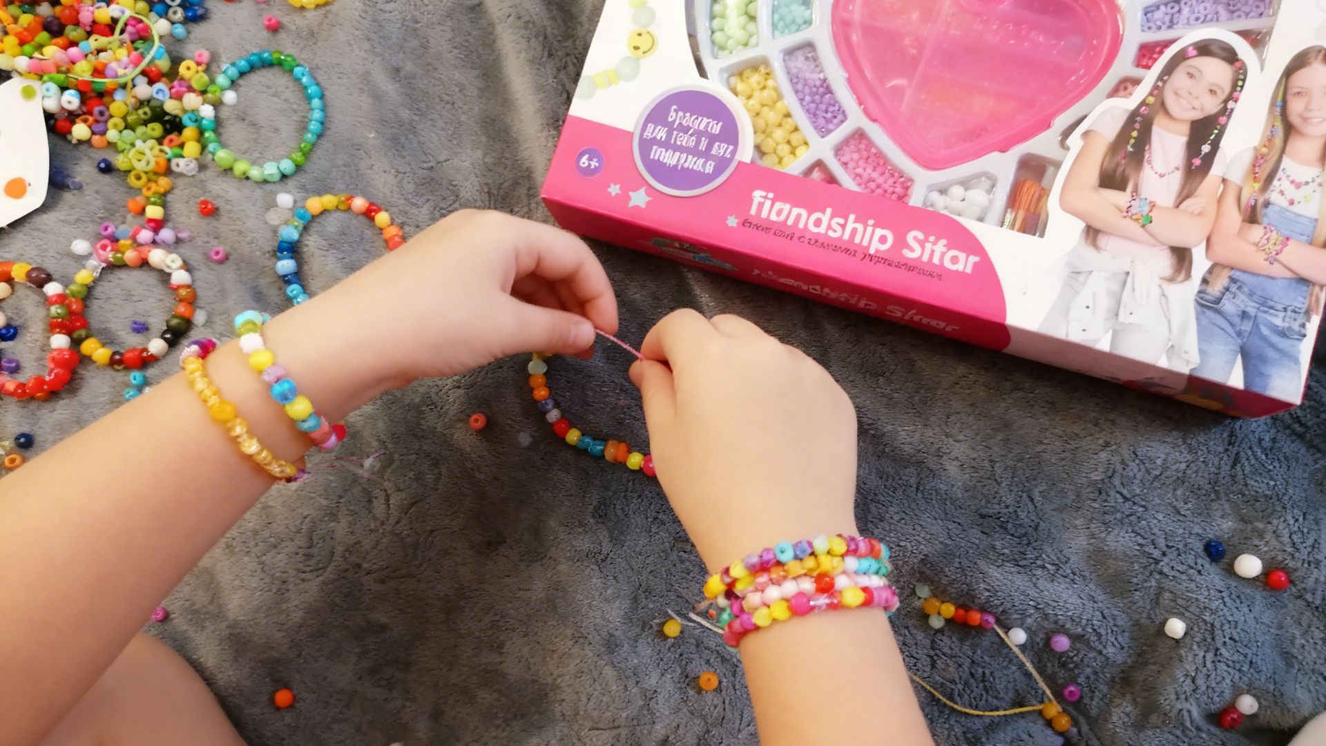 Делаем браслеты! Обзор на новый набор!