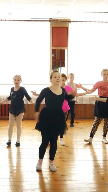 Мышка хохошка.