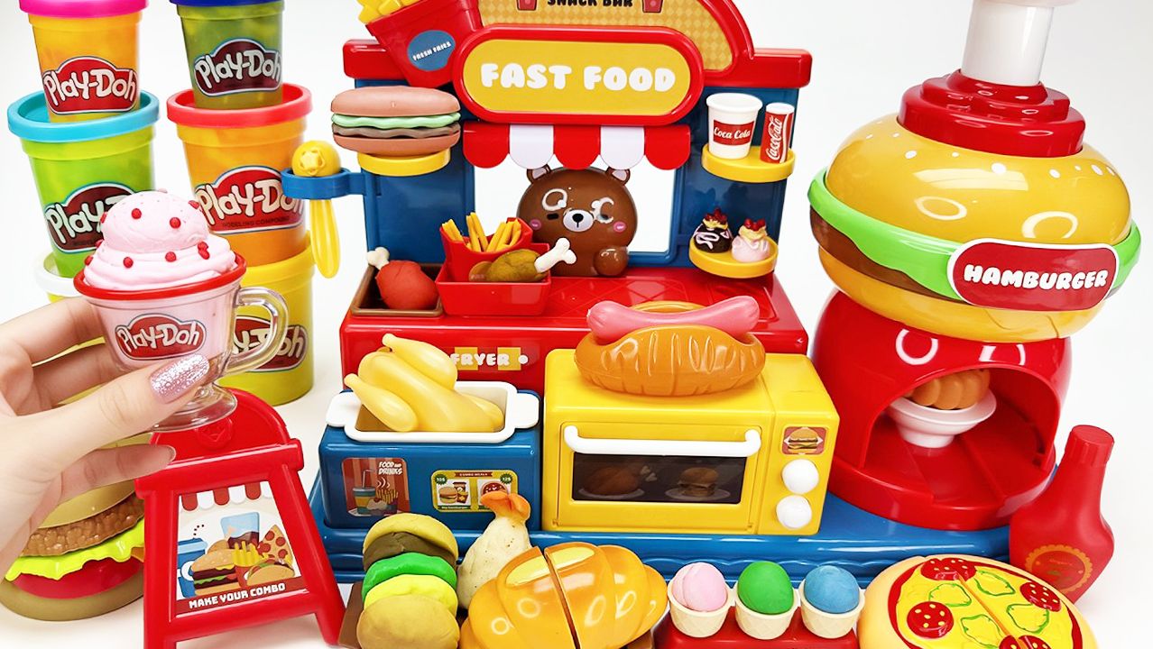 Мультики для малышей. Как сделать гамбургер из пластилина 🍔. Смотреть мультики для детей.