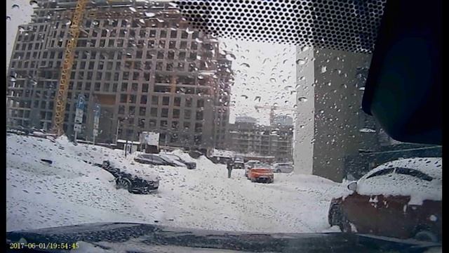 День жестянщика: Первый снег застал врасплох.