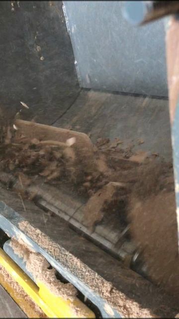 дробления кусков в шредере LR1400