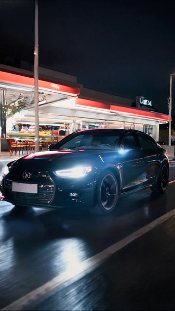 Ночной заезд на спортивном автомобиле #авто #ночь #адреналин