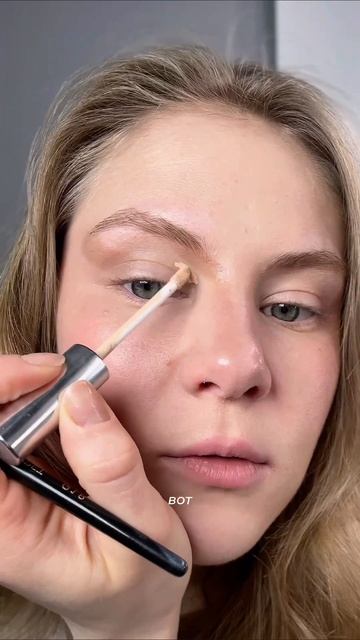 Секретная техника тонкого носа и выразительных глаз😉

Такая техника создает более выразительный взгл