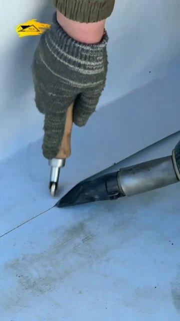 Монтируем узел мембранной кровли 👷