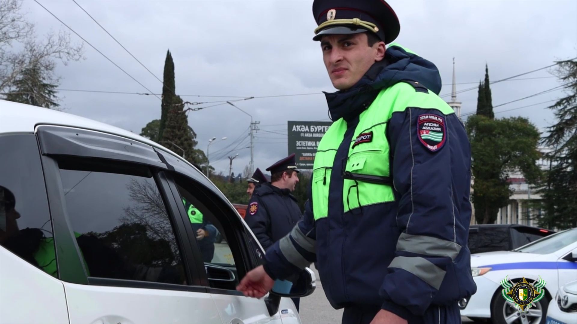 Более 60 автомобилей растонировано в Сухуме 27 марта в ходе рейдового мероприятия.