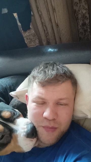 что поделать, когда чувства переполняют