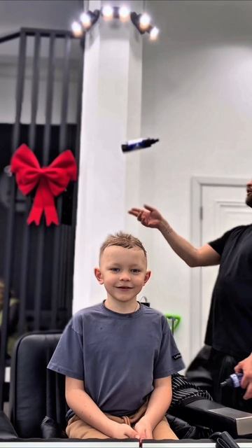 ночью собираю заказы на озон фреш и 11 лет профессионально стригу вас и ваших детей тг #ilyastriz @S