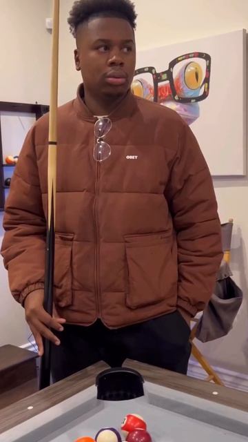 Вот что происходит когда за столом сносит крышу