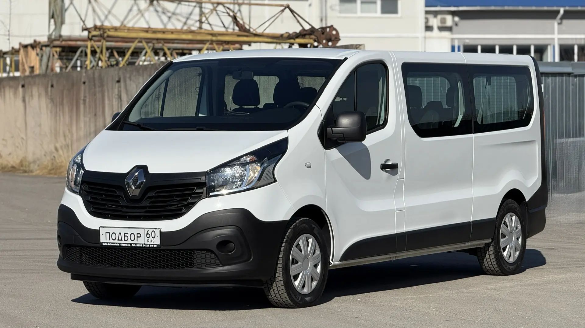 Живой микроавтобус из Германии с вменяемым пробегом. Renault Trafic Long 2019 1.6DCi. Авто на заказ.