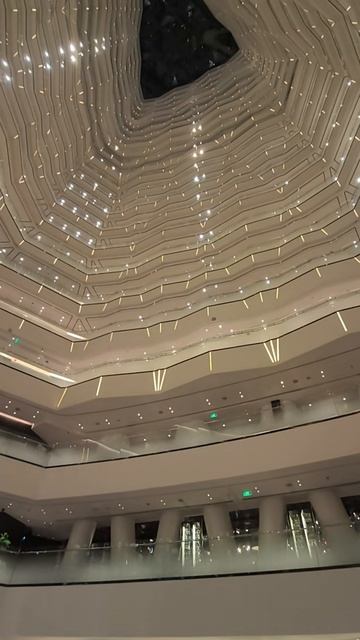 70 этажей над Гуанчжоу: как выглядит Four Seasons на высоте облаков