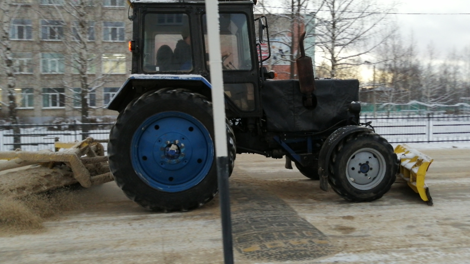 очистка дорог от снега 256 часть снято в 2022 году