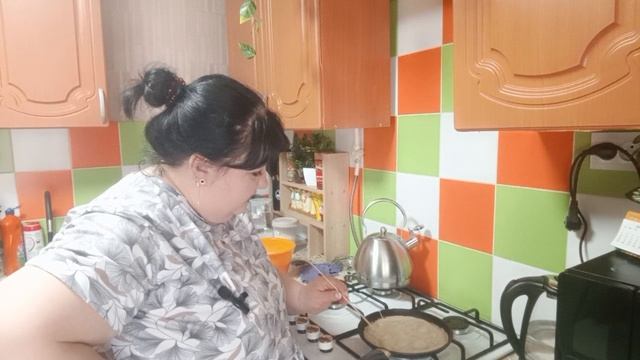 воскресное утро 🌄.готовим вкусную манную кашу 🍲 и блины на завтрак 🥞