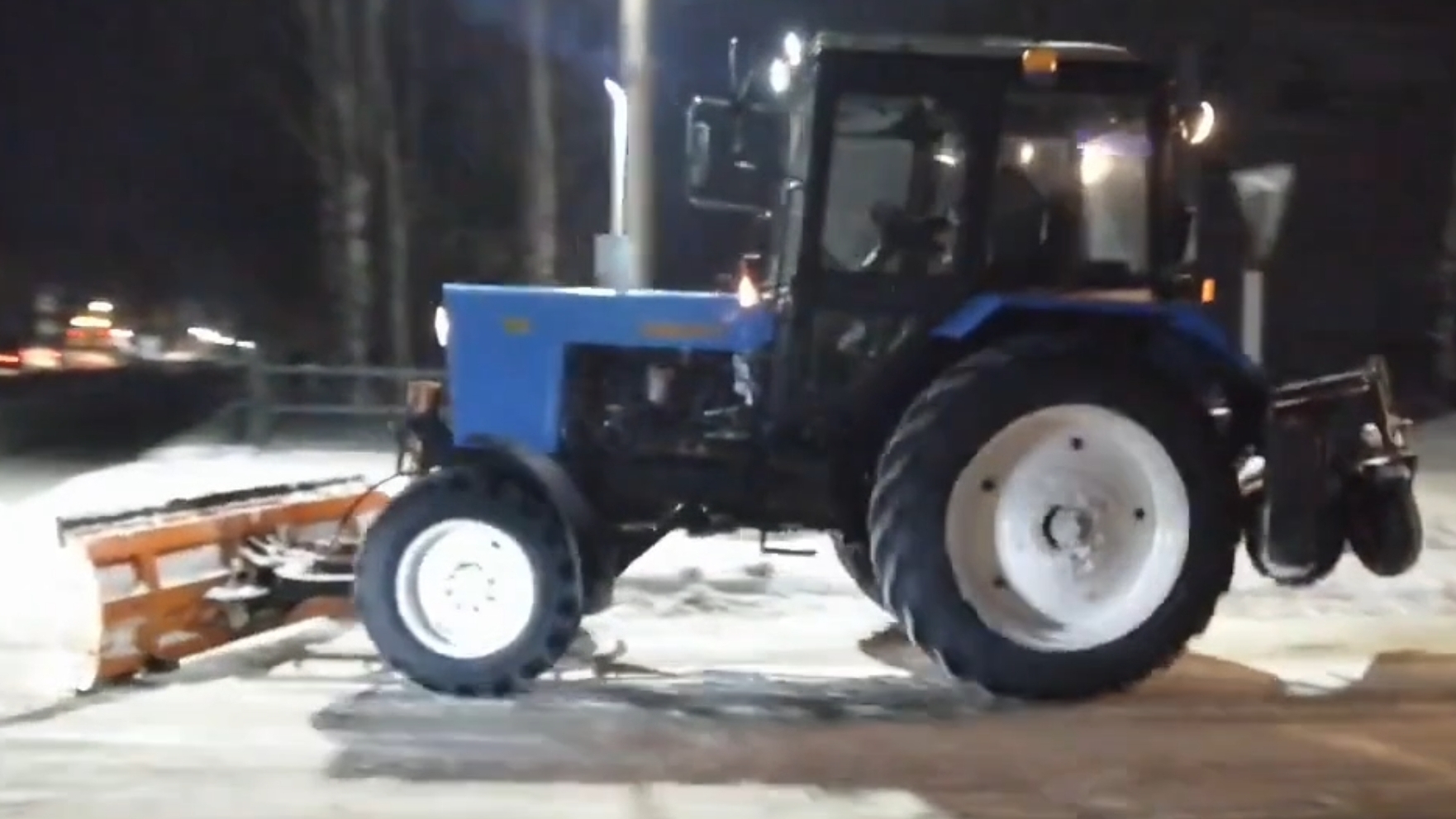 очистка дорог от снега 250 часть снято в 2022 году