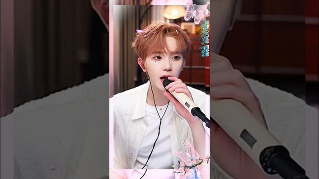 펑펑은 미쳤어 फेंगफेंग पागल है Fengfeng ဟာရူးနေတာပါ။ Fengfeng Gila ฮวงเฟิงเป็นบ้า Fengfengは狂っています