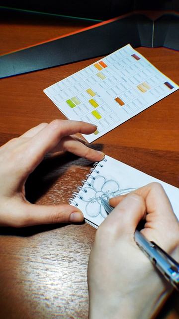 Рисунок карандашом в блокноте. Персонаж Aninart