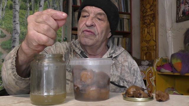 Всю зиму  сок из уссурийских груш