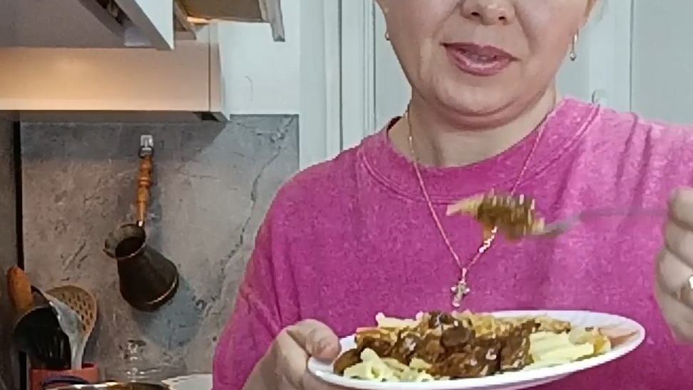 подлива из говядины гуляш