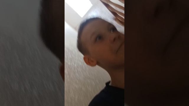 Прятки с закрытами глазами