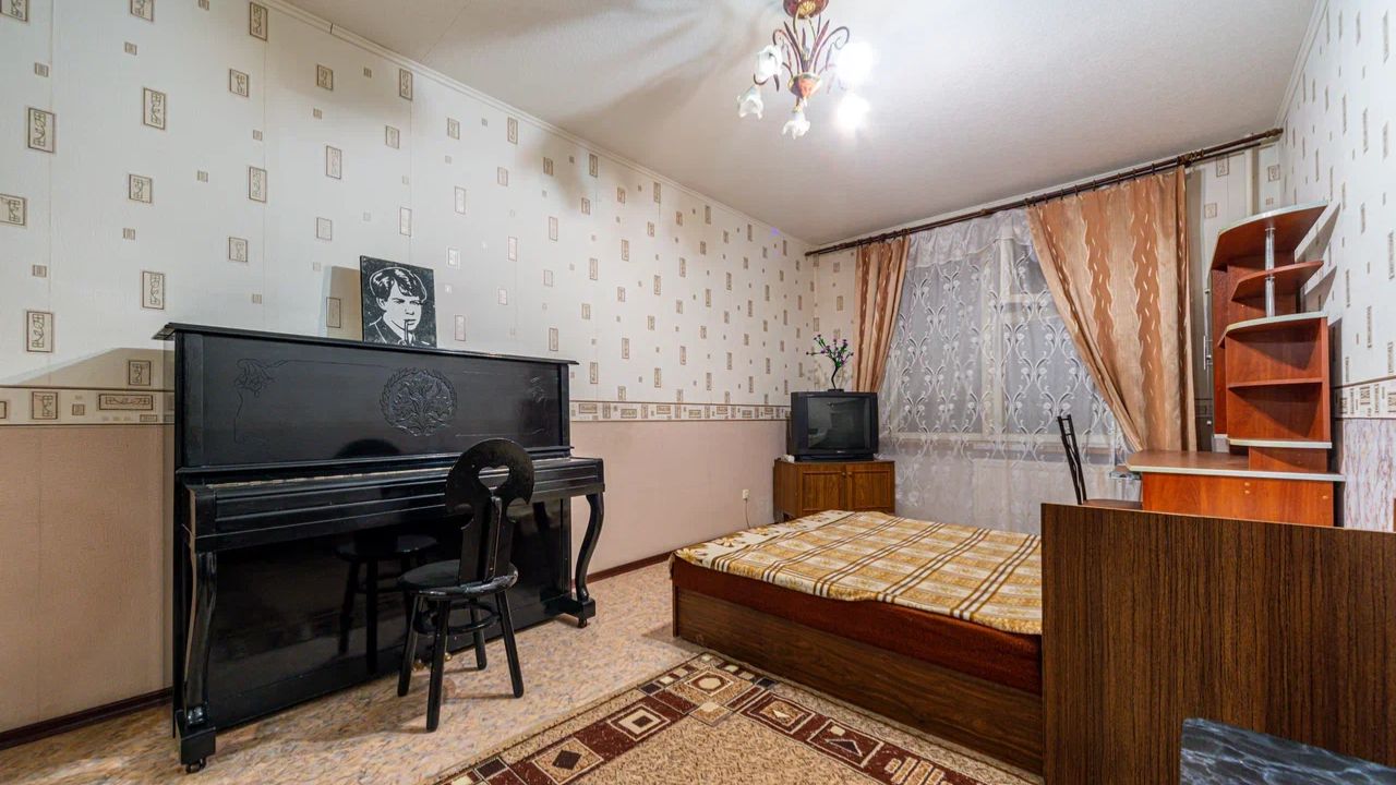 Искровский