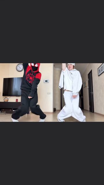 ИЩУ СЕБЕ ДЕВУШКУ ГЛАВНЫЙ КРИТЕРИЙ НИЗКАЯ
СТРОЙНАЯ И ГОТОВАЯ РАДОВАТЬ МЕНЯ СВОИМИ ФОТО И ВИДЕО С МЕНЯ