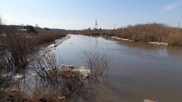 РАЗЛИЛАСЬ РЕКА СКОРО РЫБАЛКА ПО ЖИДКОЙ ВОДЕ.