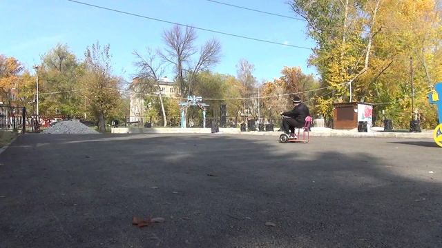 СИГВЕЙ СИДЯЧИЙ-ПРИКОЛЬНАЯ ШТУКА!!!!!!!!!