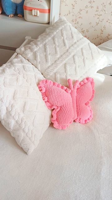 нежная подушка для дочки ❤️