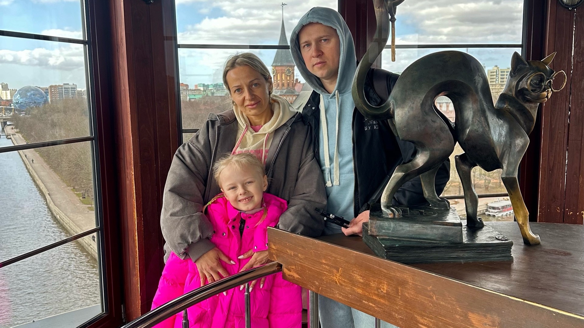 Прогулка с Милой по Калининграду, посетили с Милой маяк