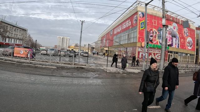 Улицы дарили грязь, кишили злом. Мы будем убивать страх, будем двигать на пролом.