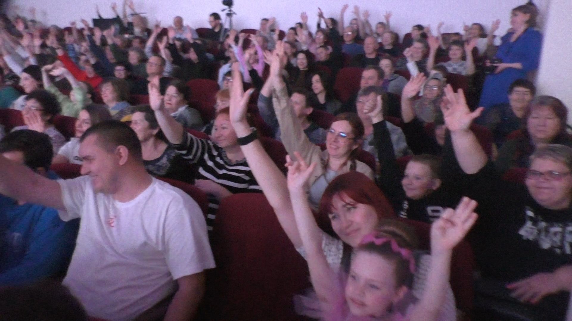 Мы создаём этот мир! Концерт от работников культуры в Досуге.