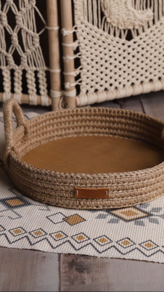 МК «КРУГЛАЯ КОРЗИНА НА ДЕРЕВЯННОЙ ОСНОВЕ С ПЛЕТЕННЫМИ РУЧКАМИ»