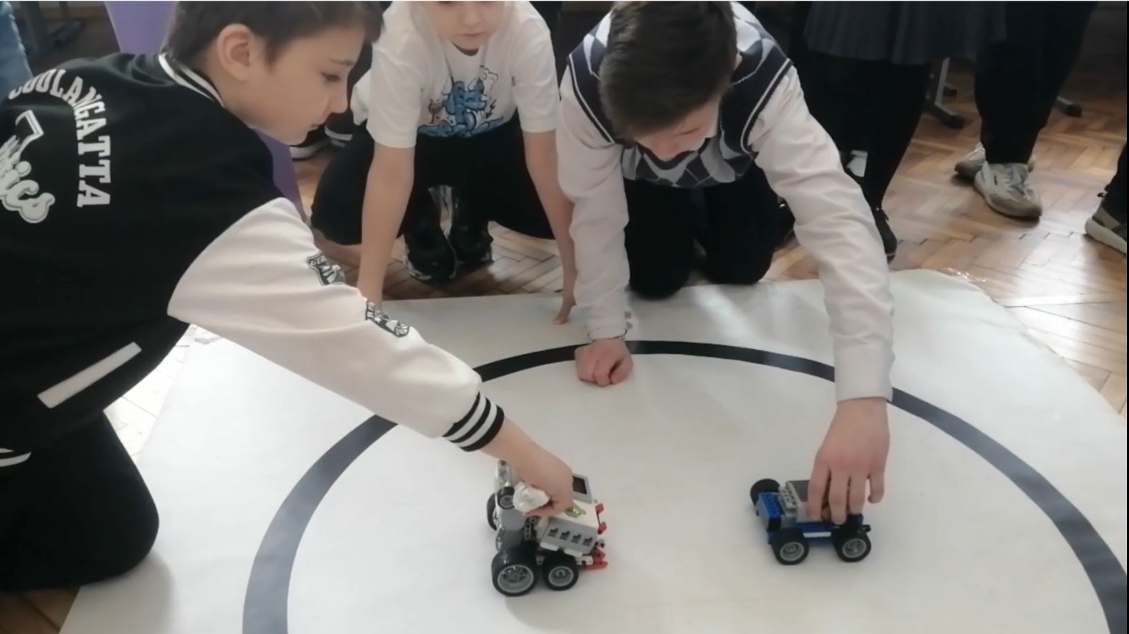 Механическое сумо 15*15