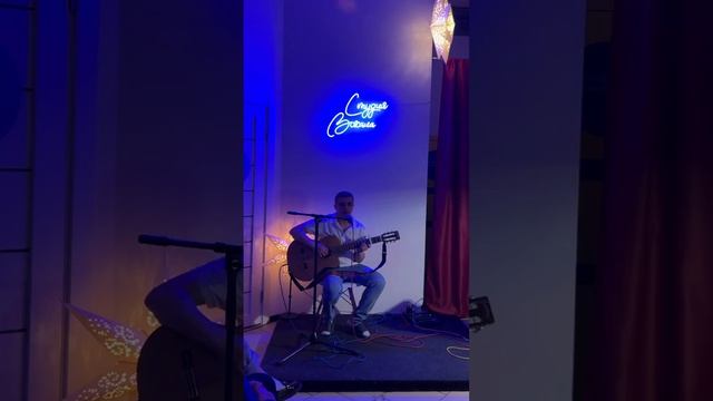 Молодая блондиночка