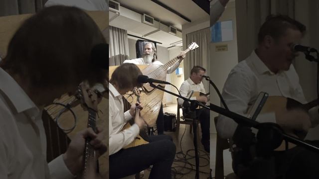 Колхозный панк на балалайках!!!