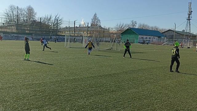 Кубок весенние каникулы по 16 году ФК Десятка - ФК Иркутск Ющук 2017 2 тайм.mp4