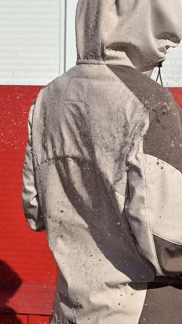 Когда нам задают вопрос «а точно не промокнет?»