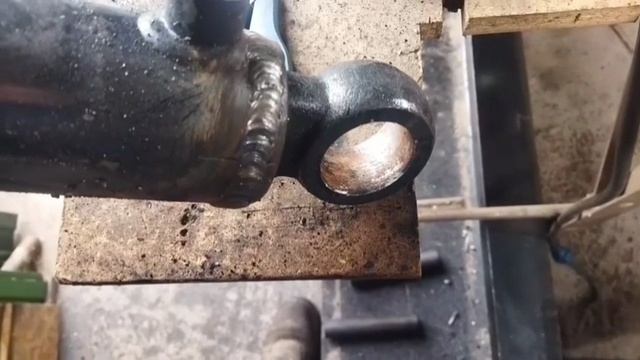 Удалил ограничители из гидроцилиндров куна на китайском минитракторе