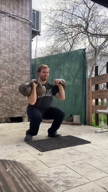 Extra Weight Jumps For Explosive Leg Strength #shorts #sports #workout