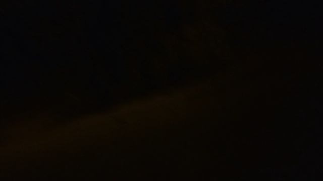 выкидываю ковер который воняет папаша обоссал