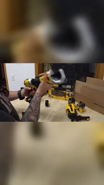 Как резать трубы в тесных коробах? Вращение на 360 градусов