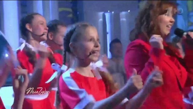 на первом канале в поле чудес художественная  студия комильфо песня про отключение интернета