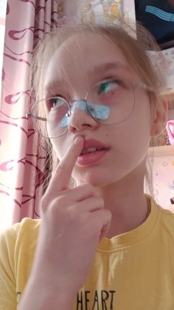 фу ! все 2016 уродки и не красивые