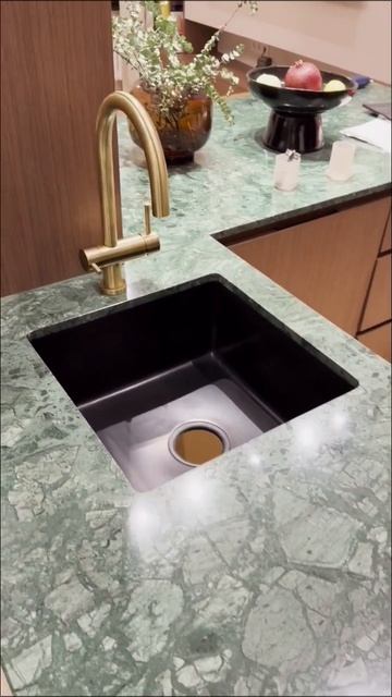 Столешница из камня для кухни! Обзор, выезд на монтаж