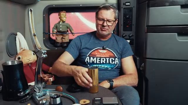 алекс брежнев