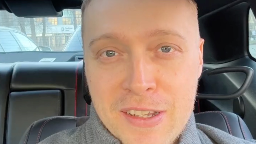 Денис реально будет вас слушать